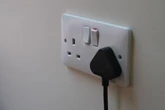 UK households warned to switch 'energy hog' off instead of standby