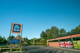 Aldi handing shoppers who have their own gardens £300 boost