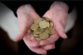State pensioners who became grandparents before 2017 handed extra £79 by DWP