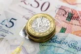 DWP makes overnight change with people on Universal Credit handed free £420