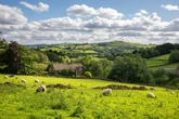 Met Office issues hot weather update as UK more likely to see scorching summer