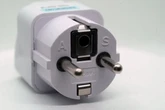 Jet2, Ryanair, TUI, Easyjet passengers taking travel adaptors 'warned'