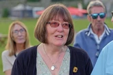 Antiques Roadshow expert left stunned over 'show first' as family item valued at £300k