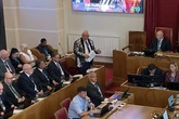 Council leader says midland mayor should find promised cash