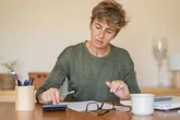 DWP handing £8,300 payments to women aged between 60 and 70