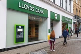 Lloyds Bank announces £100 cash payments for certain customers