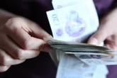 Warning for thousands of people who earn £40,000 and have a savings account