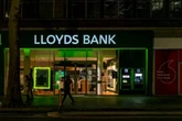 Moment Lloyds customer begs bank to transfer £10,000 to scammer