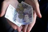 Six UK banks handing out up to £200 bonus for customers before Christmas