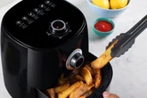 UK households with air fryer warned over mistake that could see them charged £28,000