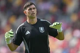 Emi Martinez transfer suspicion raised after Man Utd's 'desperate' decision