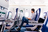 Man uses 'iconic' tactic to stop people from reclining seats during flight