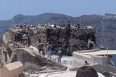 UK tourists in Greece warned 'cancel holidays' and urged 'tear up your plans'