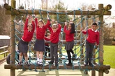 What age a child can walk to school alone according to NSPCC