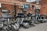 'Falling apart' Birmingham gym shuts down as equipment piles up outside