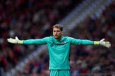 Spain international speaks out on Aston Villa transfer amid Emi Martinez refusal