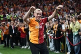 Aston Villa target told to ’go to Tottenham or Liverpool’ as he weighs up new transfer snub