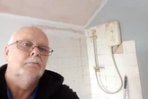 Pensioner loses £17,000 retirement savings after man knocked on his door