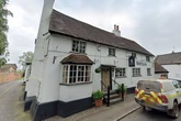 Diner 'verbally abuses' staff after paying £100 to visit 'beautiful' pub in Solihull