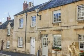 You can stay in a cottage that looks like you've 'stepped straight into a Cotswold postcard'
