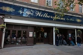 Wetherspoons customer orders steak but is left gobsmacked by what arrives
