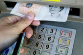 Major bank paying £100 upfront to new customers and £210 in cashback and rewards