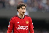 Aston Villa close to signing former Man United defender on free transfer