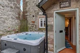 The Peak District cottage 'perfect for walking breaks' with a hot tub to unwind afterwards