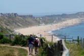 Heatwave beachgoers 'screaming' in horror as man dies in 100ft fall from Bournemouth cliff