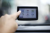 Young drivers losing ability to navigate without sat nav as 90% use technology