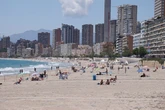 Spain holiday horror as UK tourists abandon hotspot with beaches left bare
