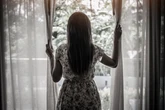 UK households urged to keep curtains and blinds open this autumn