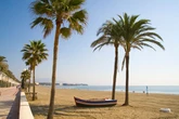 UK tourists in Spain who place towels on sunbeds issued £210 warning