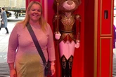 Woman loses 6st in hopes of saving sister's life