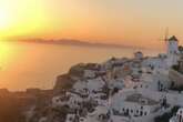 Santorini holidaymaker gobsmacked by view after 'waiting for sunset for 2 hours'