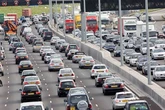 Drivers 'could face' new on-the-spot roadside eyesight tests