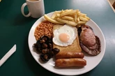 Junk food diet makes lorry drivers worse behind the wheel, study suggest