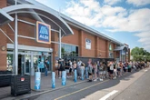 'Chaotic' scenes at Aldi as crowds rush to get their hands on exciting range