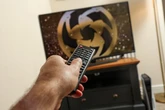 TV enthusiasts take up to 20 minutes to decide what to watch, study finds