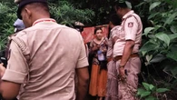 Rosjanka żyła z córkami przez lata w jaskini w Indiach. Czeka ją deportacja