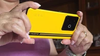 Antes de comprar un móvil, mira si hay opción en cuero vegano: el Realme GT 7T demuestra las ventajas