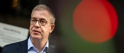 Berlins neuer CDU-Spitzenmann Stefan Evers will Empfänger von Sozialleistungen die Stadt reinigen lassen