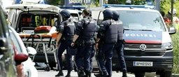 Nach Amoklauf an Grazer Gymnasium Österreichs Präsident zieht Verschärfung des liberalen Waffengesetzes in Betracht