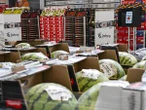 75 Jahre und kein bisschen welk Berliner Fruchthof plant Rekord mit Riesen-Obstsalat