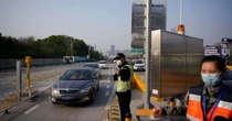 China vai manter restrições de fronteira contra pandemia por mais um ano, diz WSJ