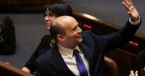 Parlamento de Israel aprova novo governo que encerra era Netanyahu