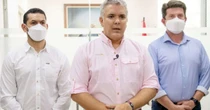 Helicóptero transportando presidente colombiano é atacado a tiros; não há vítimas