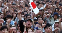 Como direita radical japonesa cresceu com ajuda de Trump - e de turistas
