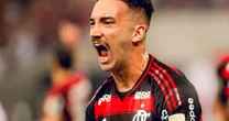 Torcedora do Flamengo faz pedido inusitado para Léo Ortiz e clube compartilha nas redes sociais