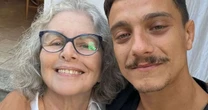 Neto de Irene Ravache, ator da Globo se enfurece com ex-reality: 'Odeio esse verme'
